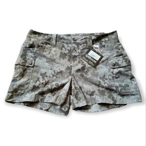 Eddie Bauer Horizon Cargo Shorts Size 6 NWT